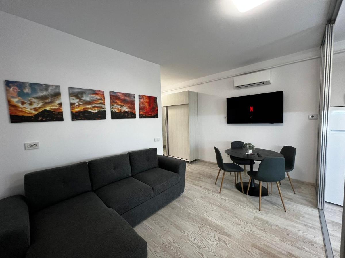 Cozy Apartments - City Center Jászvásár Kültér fotó