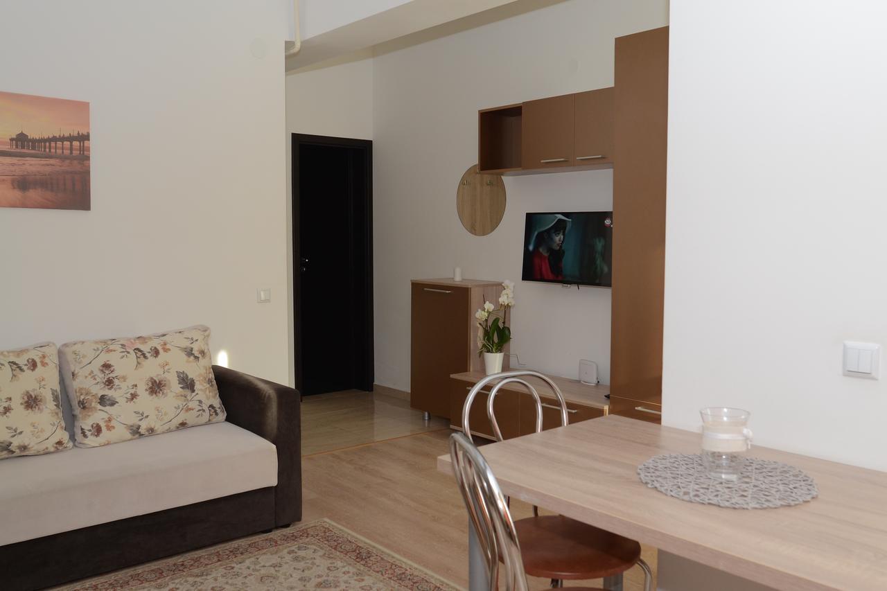 Cozy Apartments - City Center Jászvásár Kültér fotó